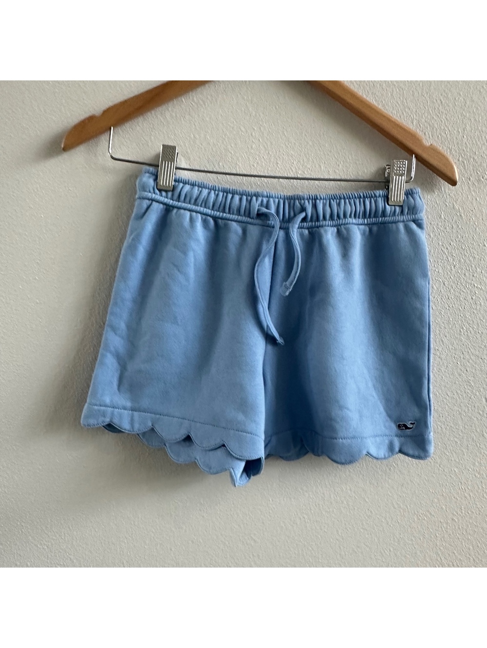 Vineyard Vines Light Blue Scalloped Hem Drawstring Shorts Size M